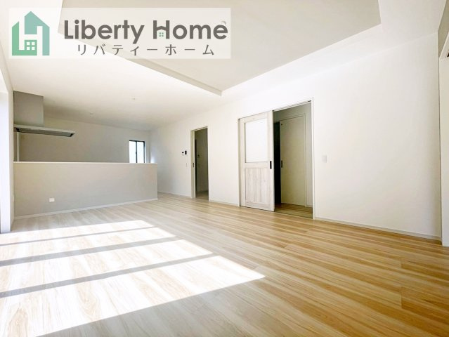 ひたちなか市東大島2期　新築戸建の居間・リビング