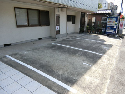 【駐車場】 | メゾンあいらんど