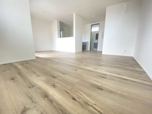 高槻市松原戸建ての居間・リビング