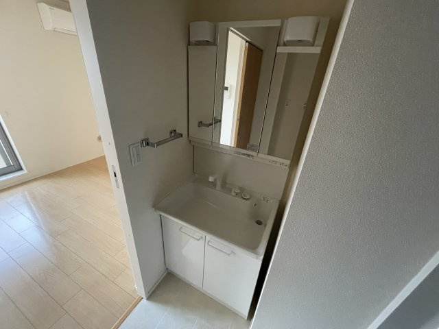 LOOP RESIDENCEの洗面所