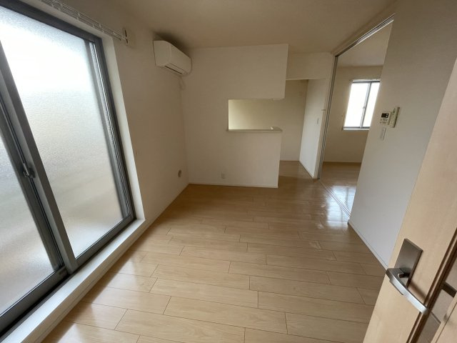 LOOP RESIDENCEの居間・リビング