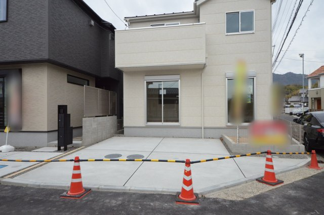 深江二丁目の駐車場|前面道路は交通量が少なく駐車楽々
駐車は2台可能です