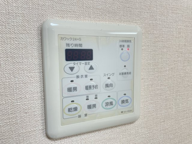 HOLLY HILLS RESIDENCE WESTの設備