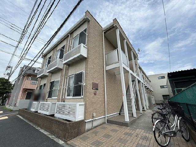 レオパレス千代田パレスの外観
