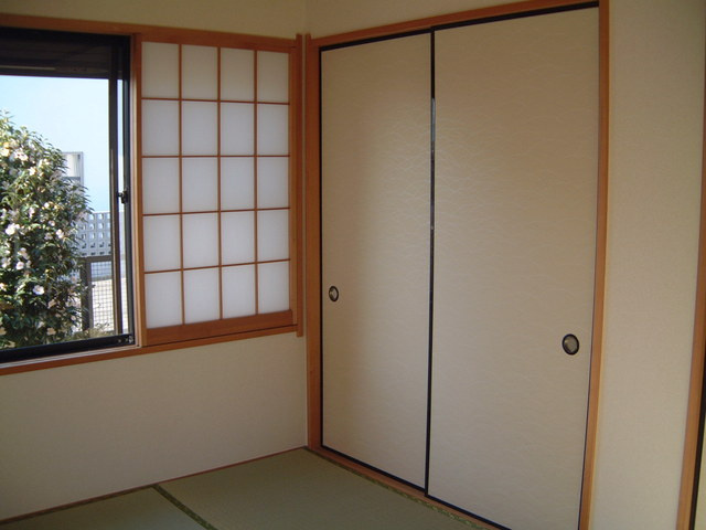 王禅寺東２丁目住宅の収納