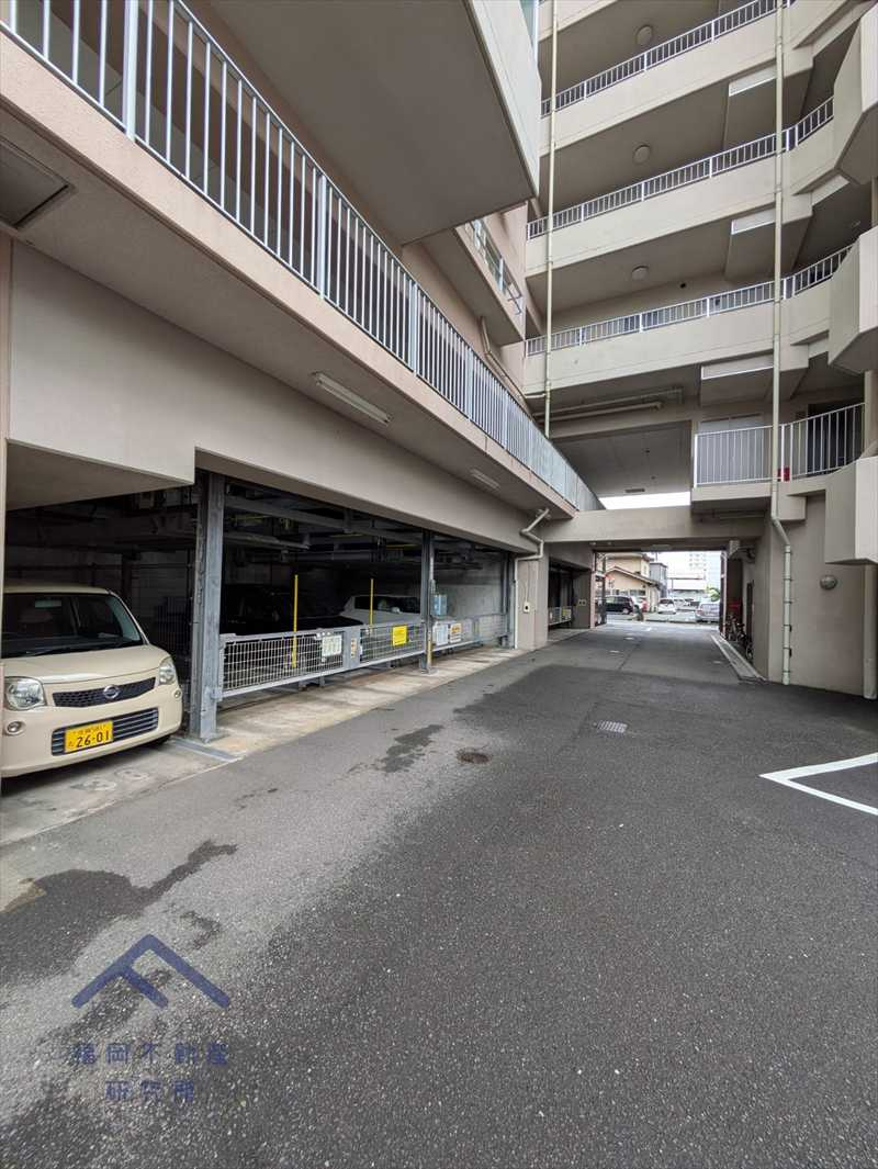 グレイス佐賀駅前セントラルの駐車場