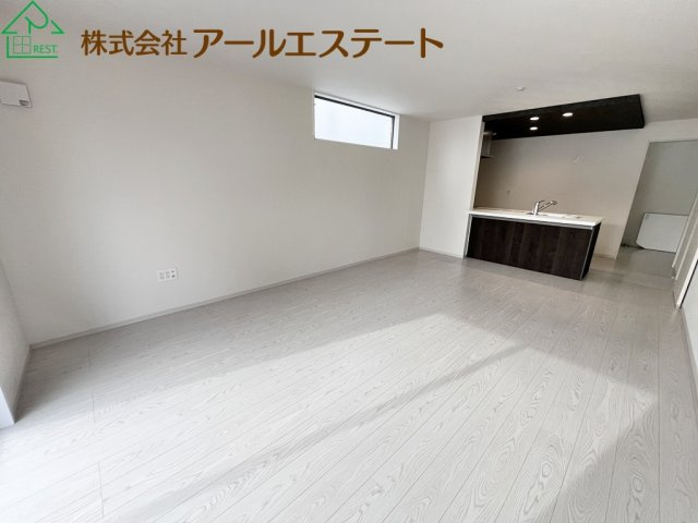 加古川市平岡町新在家　　JR「東加古川駅」徒歩17分の居間・リビング