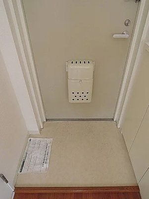 【玄関】 | ロワイヤル三軒茶屋