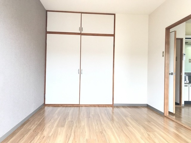 コーポ真宮の洋室