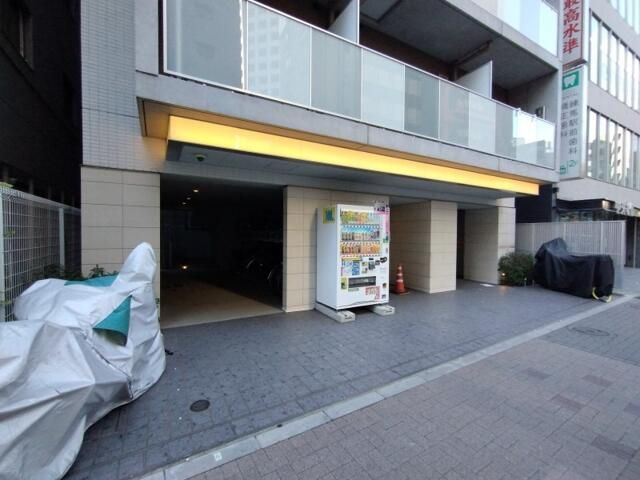 クレイシア練馬駅前のエントランス