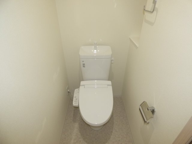 アスヴェル阿波座BLUE EARTHのトイレ|コンパクトで使いやすいトイレです　参考写真