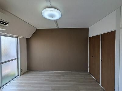 【寝室】