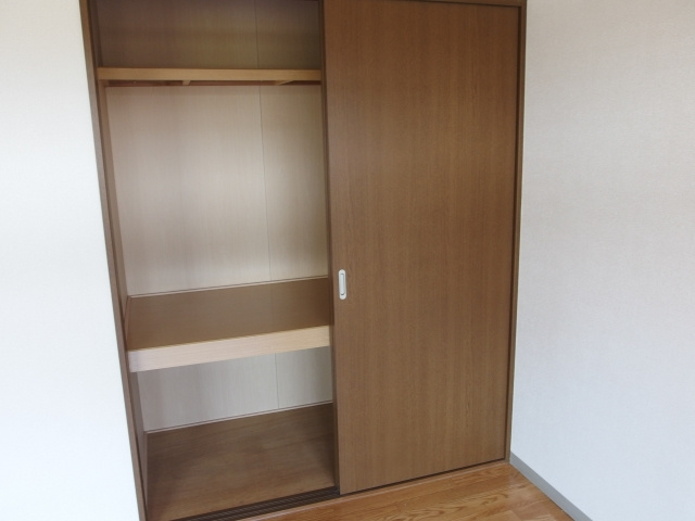 ハイツ岡西Ⅱの収納