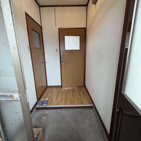 コーポリベルテ緑の玄関|シンプルで使いやすい玄関です
