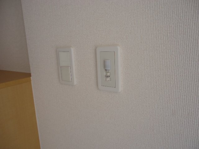アクア　イレブンの設備|照明センサー