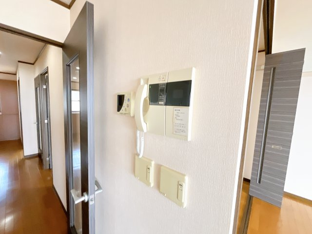 HOLLY HILLS RESIDENCE 　WESTの内装