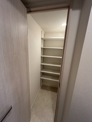 スプランディッドⅧの収納|ちょっとした収納スペースも充実しています
