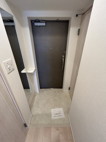 スプランディッドⅧの玄関|明るい玄関です