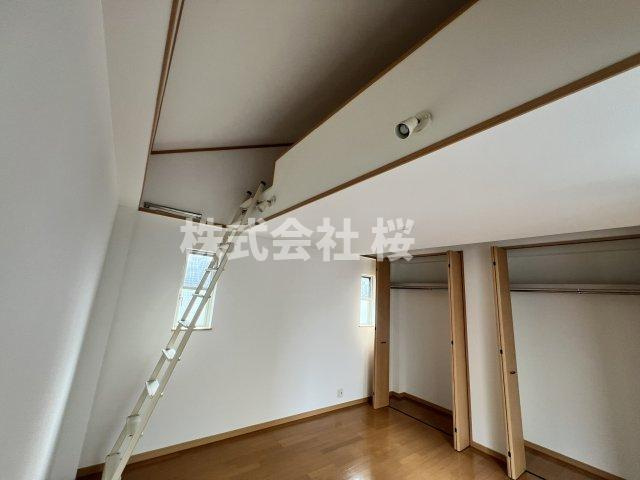 淀川区加島３丁目中　中古戸建のその他|ロフトへつながる梯子です。