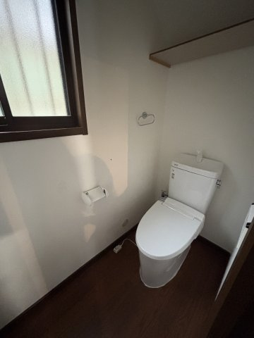 丹波篠山市河内台の中古一戸建のトイレ
