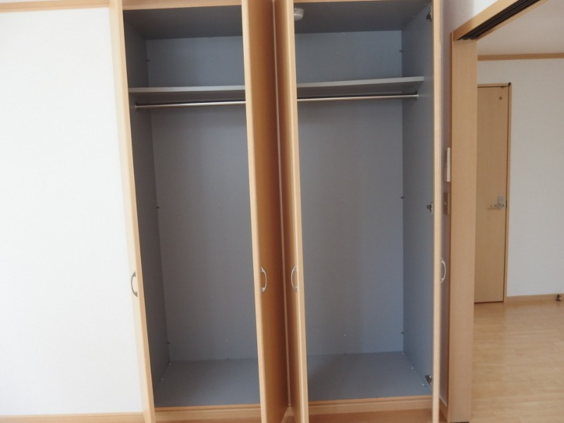 グランチェスタＡの収納