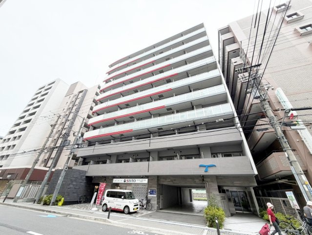 セレニテ江坂ミラクの外観