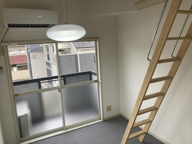 Ｌｏｉｒｅ下保谷の居間・リビング