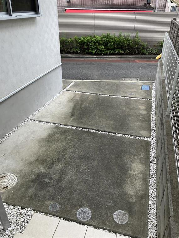 東恋ケ窪戸建の駐車場