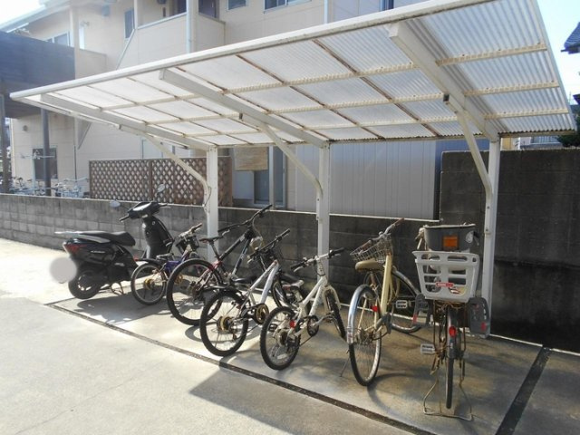 セントラルハイツ今村　A棟