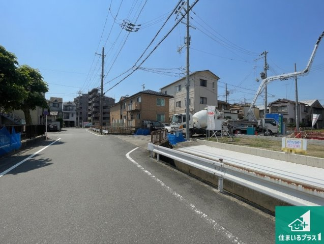 ★京都市西京区上桂前田町　第1期　新築一戸建ての前面道路含む現地写真|現在建築中！落ち着いた街並みで新生活を始めることが出来そう！周辺の物件も併せてご紹介させて頂きます！