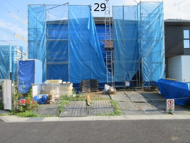 【仲介手数料無料】新築戸建　東松山市石橋1630-6（全31棟）の前面道路含む現地写真