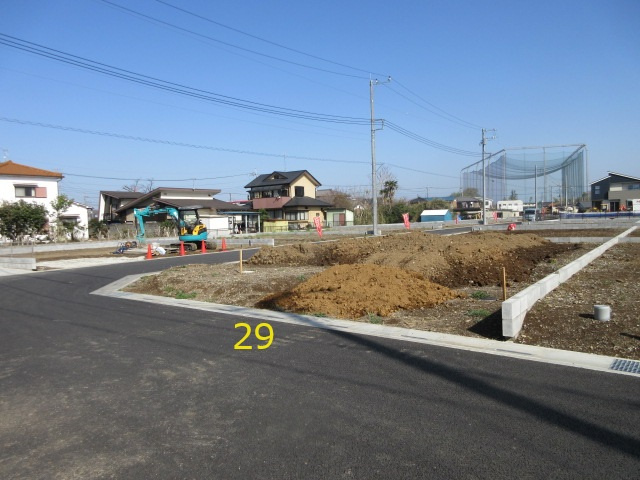 【仲介手数料無料】新築戸建　東松山市石橋1630-6（全31棟）の前面道路含む現地写真