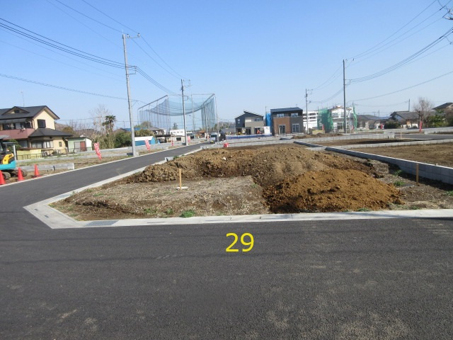 【仲介手数料無料】新築戸建　東松山市石橋1630-6（全31棟）の前面道路含む現地写真