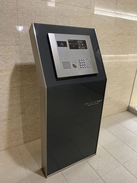レジデンス御器所スクエアのエントランス