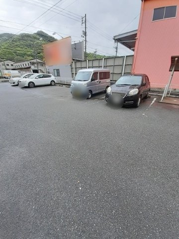 ベルカーナの駐車場