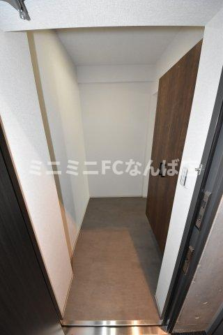 ドゥーエ南堀江の玄関