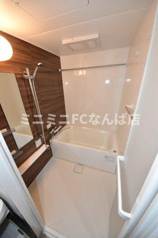 ドゥーエ南堀江の浴室