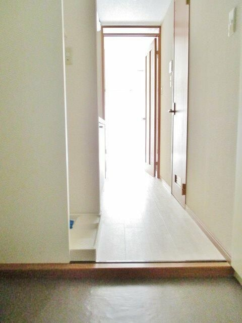 シャイン小石川の玄関