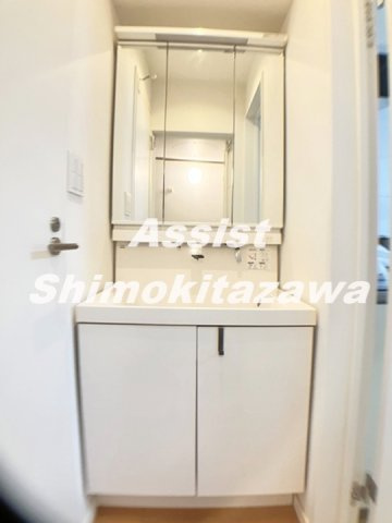 ROOMSの独立洗面台
