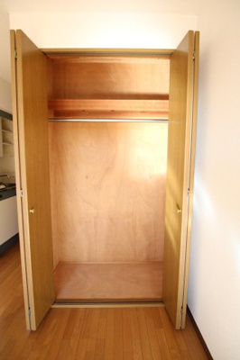 【収納】 | パストラーレ梶ケ谷 | ※同建物ほかのお部屋の写真です。