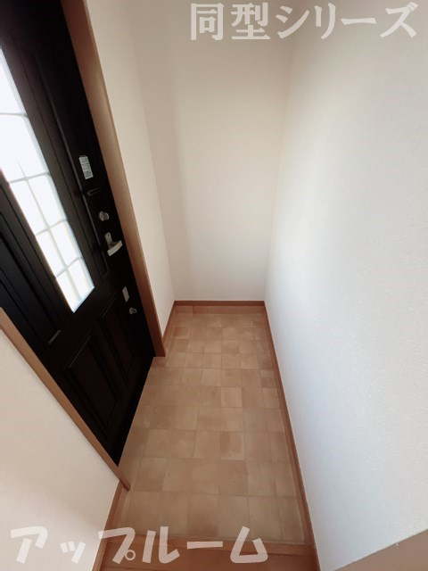 プラッサムの玄関