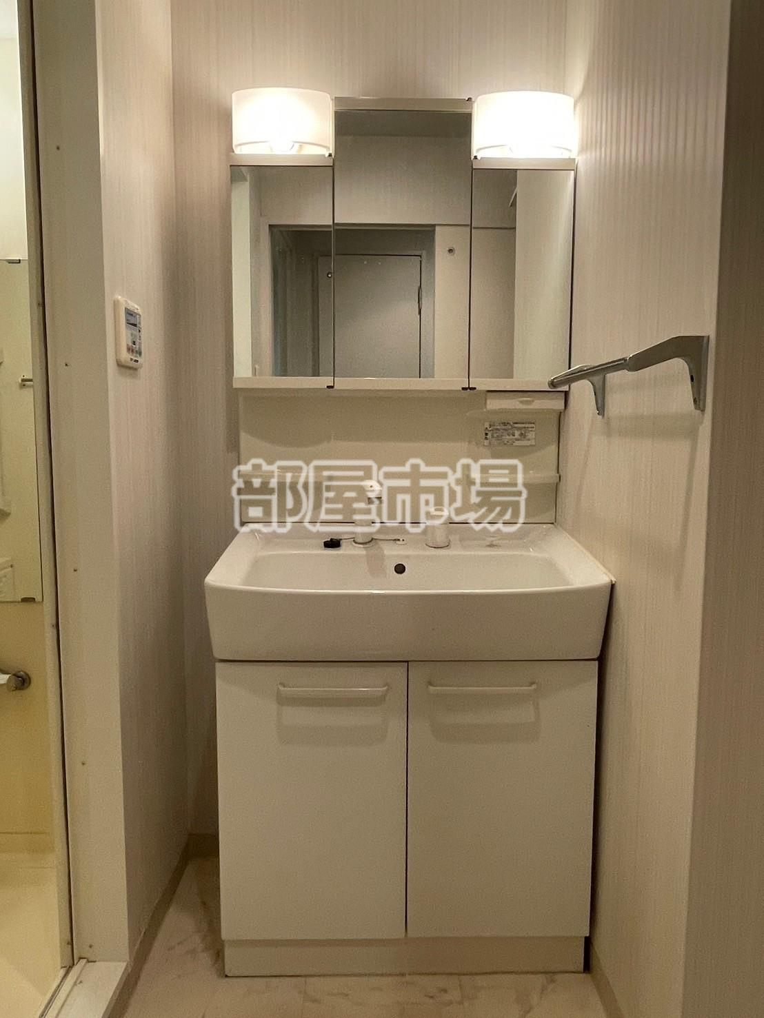 ランエージ新御徒町の洗面所