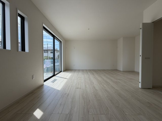 【居間・リビング】 | 藤沢市高倉3期 新築戸建 全1棟