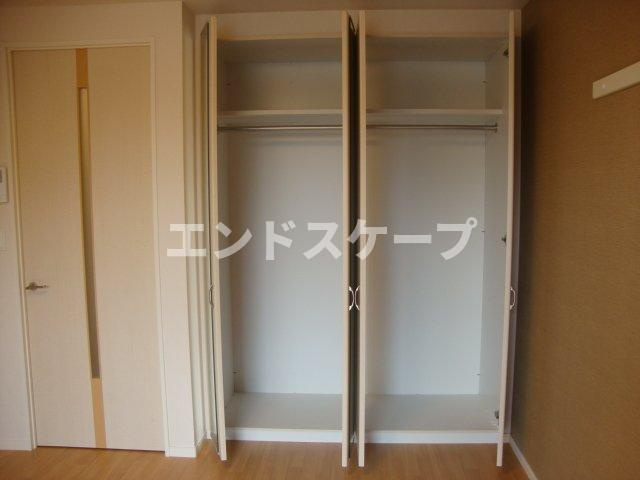 コーラルの収納|クローゼット
高崎、前橋のお部屋探しはエンドスケープまで！お客様の理想お聞かせ下さい♪
