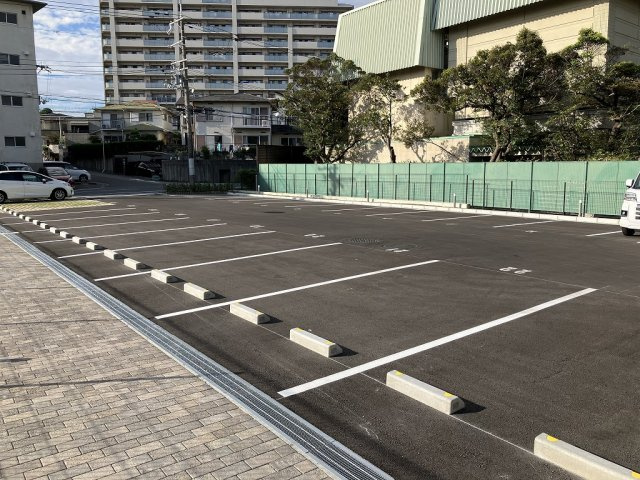 カーサマリーナモンテカルロの駐車場