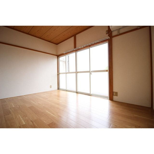 青梅市本町のアパートの内装