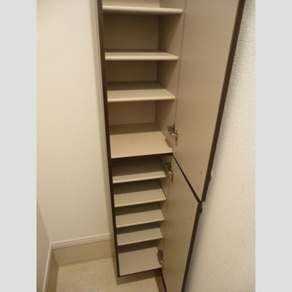 ブレーブエムズの玄関