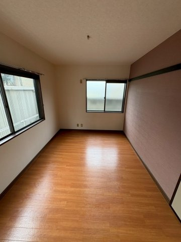 エトワール三津屋　B棟の居間・リビング