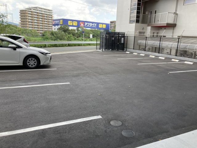 S-RESIDENCE大橋FLUSSの駐車場