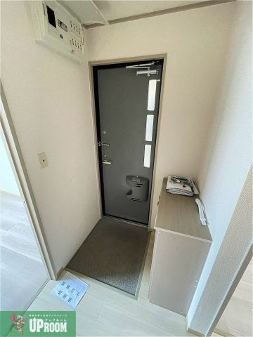 そなぎハイツの玄関
